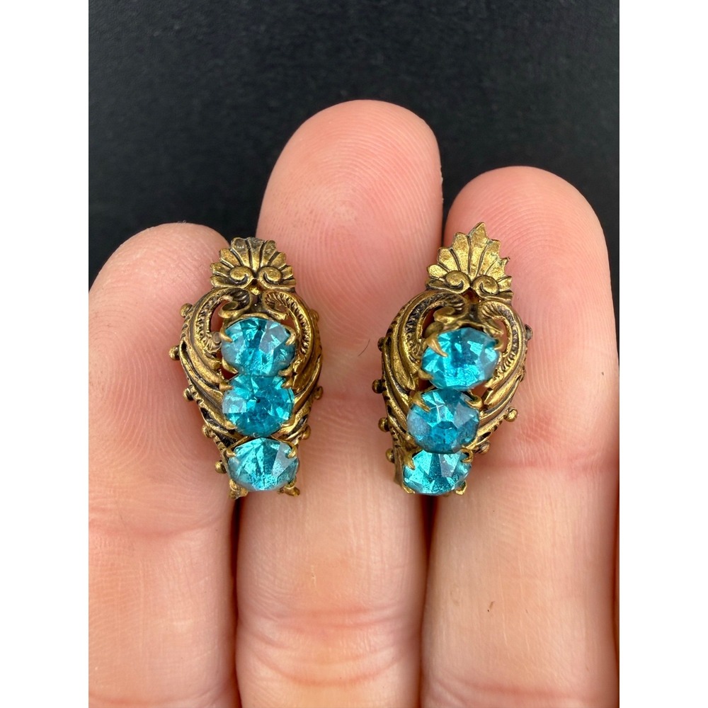 Vintage Czech Rhinestone Screw Back Earrings Gold Tone Aqua